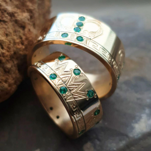 abielusõrmused kroonidega