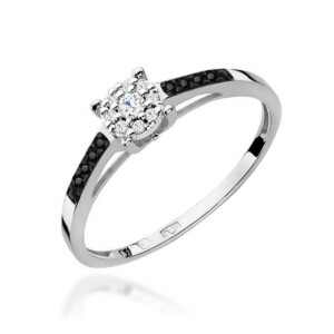 Kihlasõrmus. Silver halo ring with a central diamond surrounded by smaller diamonds and black pavé on the band