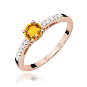 Kihlasõrmus. Rose gold ring with a round yellow gemstone center, flanked by small pavé diamonds along the band