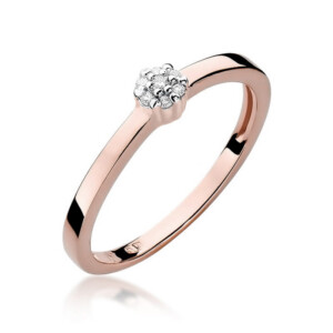 Kihlasõrmus. Rose gold ring with a small cluster of diamonds on the top, minimalist design, elegant jewelry accessory.