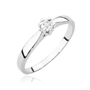 Kihlasõrmus. Silver ring with a small round diamond in a flower-style six-prong setting on a polished band