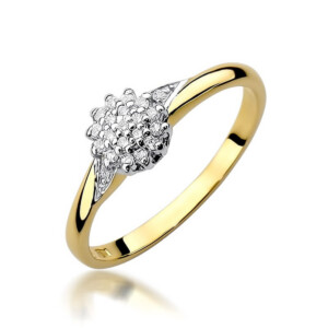 Kihlasõrmus. Gold ring with a cluster of small diamonds setting, elegant and polished band.