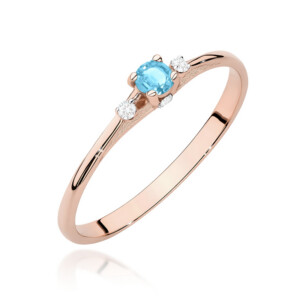 Kihlasõrmus. Rose gold ring with a central blue gemstone and small side diamonds, elegant and delicate design.