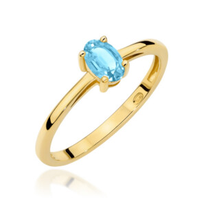 Kihlasõrmus. Gold ring with an oval blue gemstone set in a four-prong setting on a polished band.