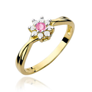 Kihlasõrmus. Gold ring with a pink center stone surrounded by small diamonds in a halo