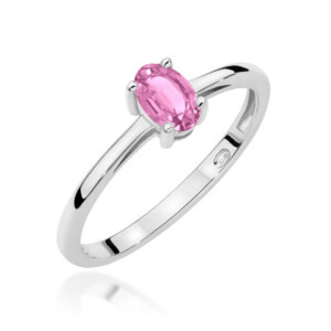 W0685 White Pink sapphire 045vt 1-kihlasormus - Abielusõrmused.com Kihlasõrmus. Silver ring with an oval pink gemstone held by four prongs on a polished band (engagement-style).